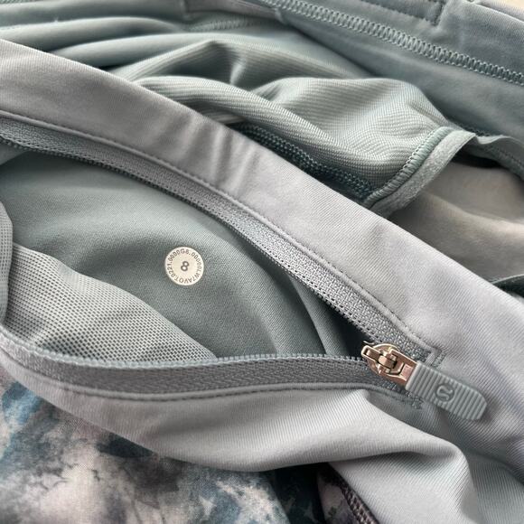 Lululemon Speed Up Athletic Shorts in Kaleidofloral Multi / Blue Cast 8 Tall - Picture 13 of 14